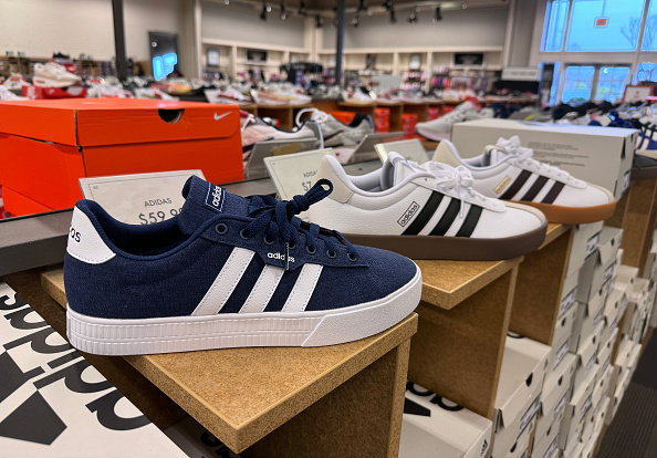 tênis adidas